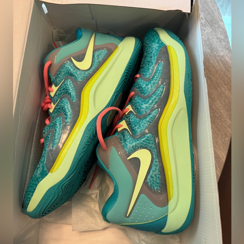 Nike Men’s KD 17
